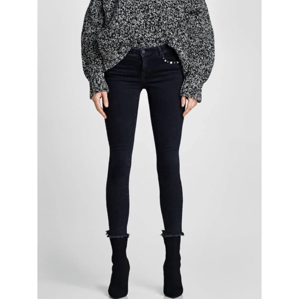 Zara | Embellished Skinny Ankle Jean